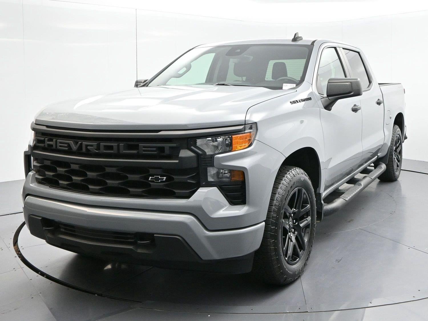 Used 2024 Slate Gray Metallic Chevrolet Custom image 3