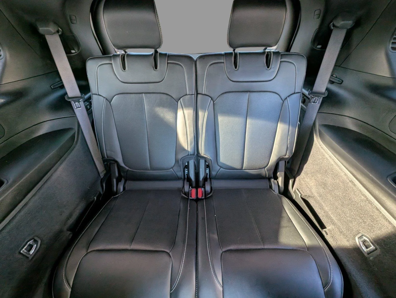 Used 2021 Bright White Clearcoat Jeep Overland image 33