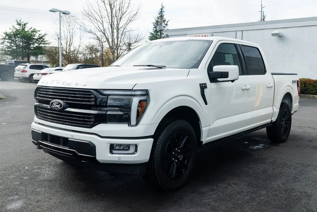 Used 2024 White Ford Platinum image 3