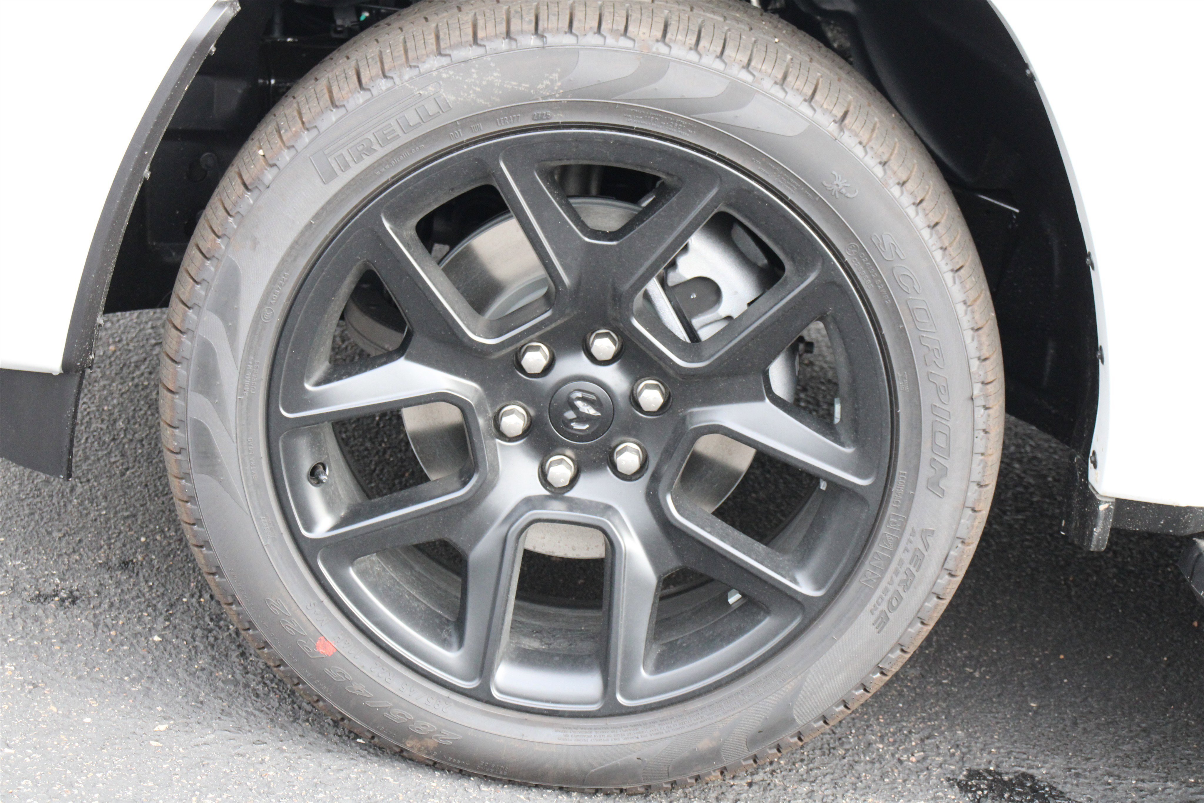 New 2026 Bright White Clear-Coat Exterior Paint RAM Laramie image 39