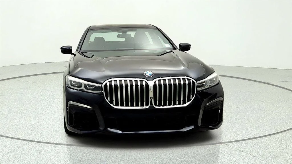 Used 2020 Black Sapphire Metallic BMW 745e xDrive iPerformance Plug-In Hybrid w/ M Sport & B&W Audio image 2