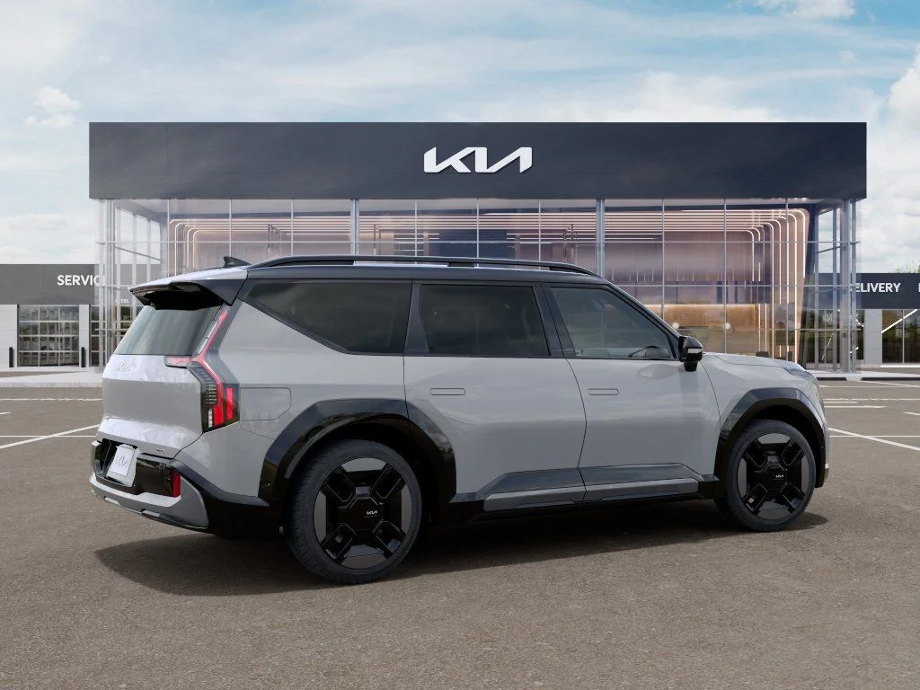 New 2026 Wolf Gray / Black Roof Kia GT-Line AWD image 6