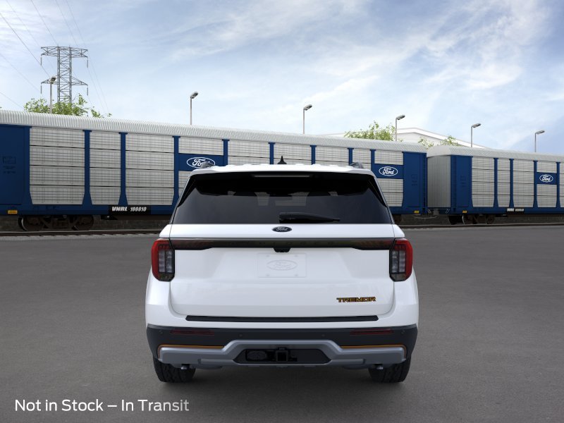 New 2026 Star White Metallic Tri-Coat Ford Tremor® image 5