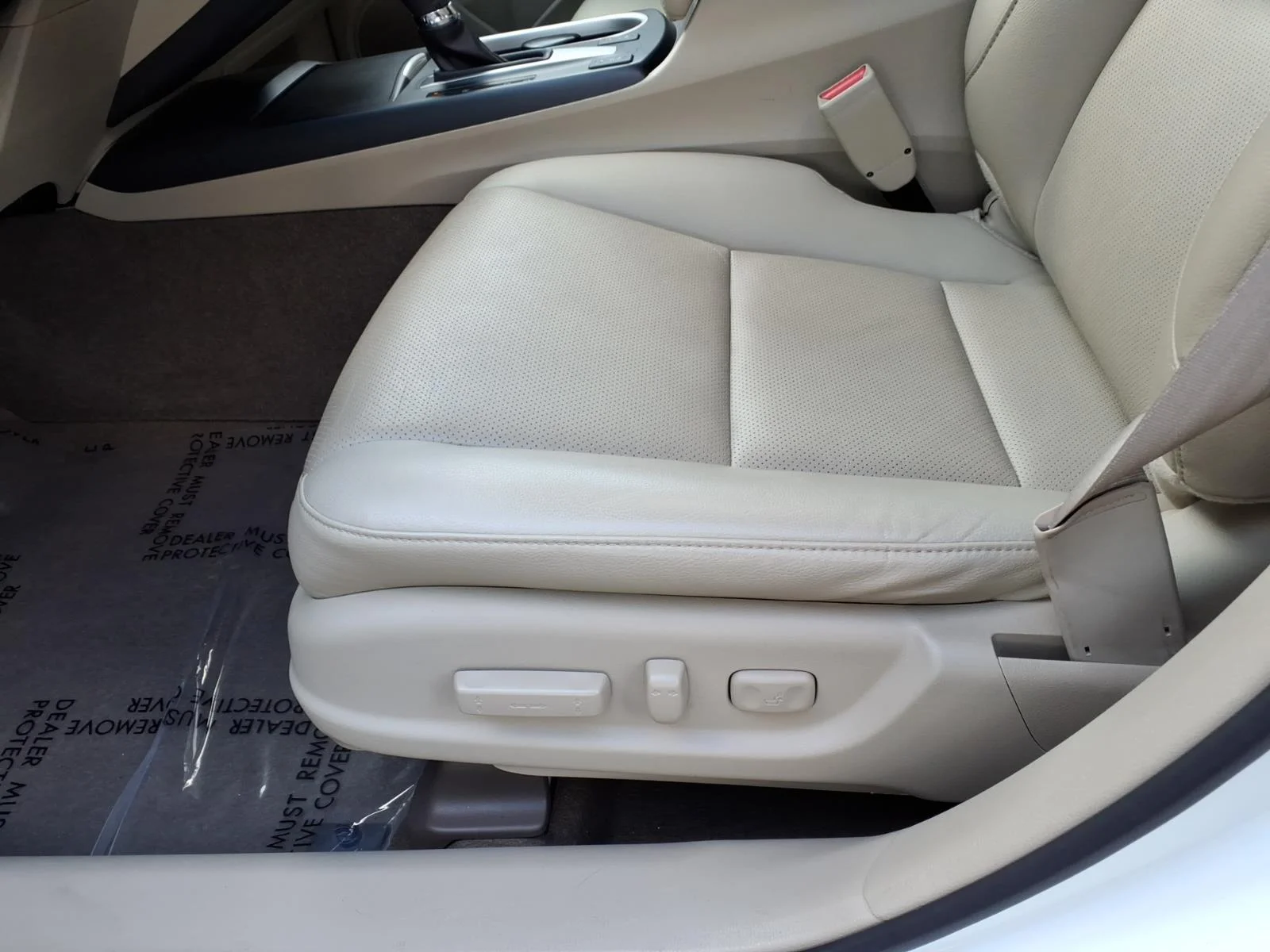 Used 2017 White Diamond Pearl Acura AWD with Technology Package image 20