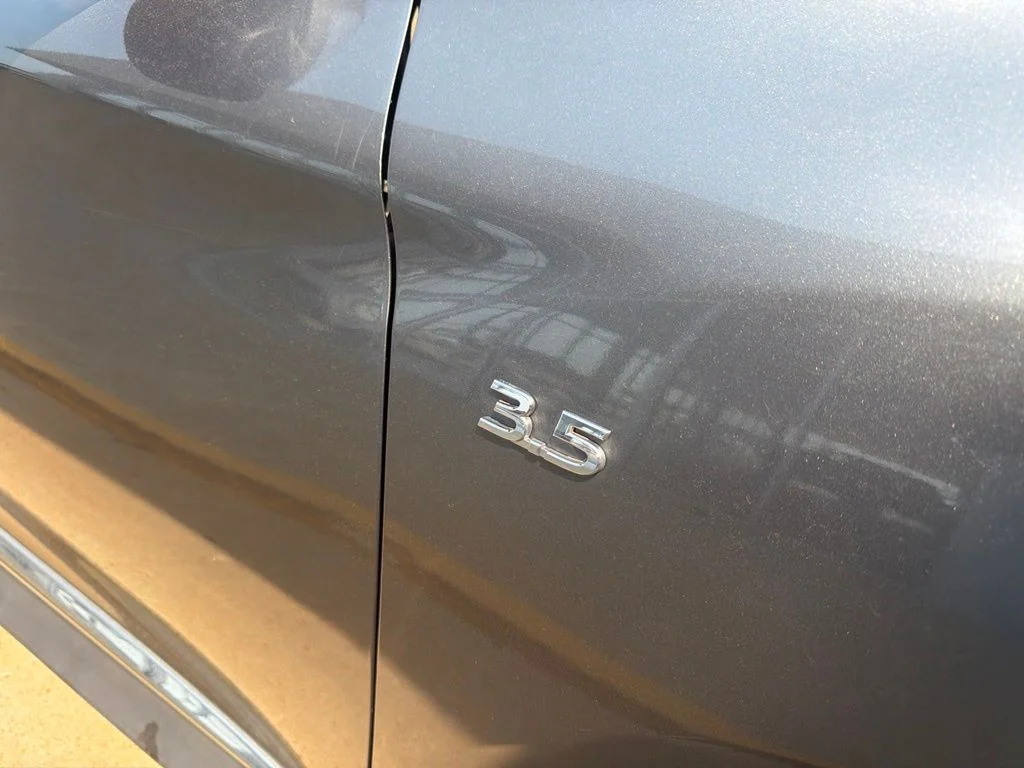 Used 2016 Gray INFINITI Base image 7