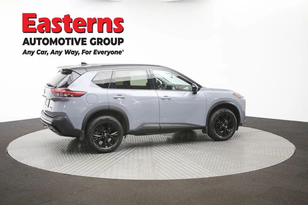Used 2023 Gray Nissan SV image 39