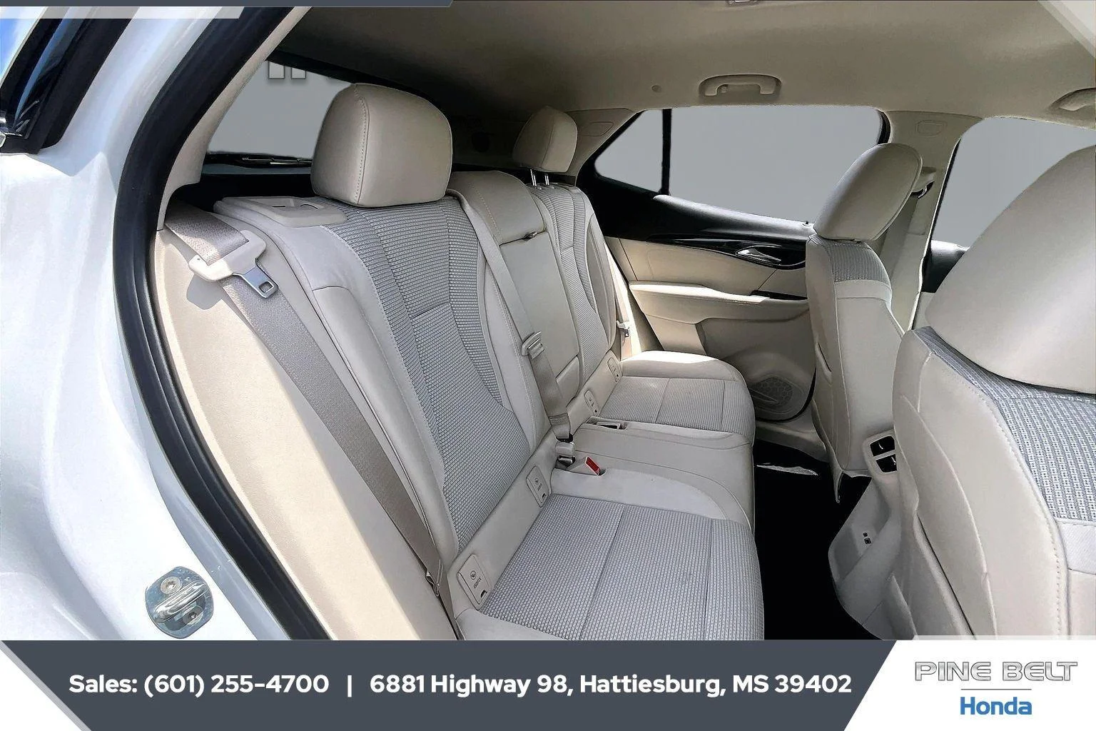 Used 2023 Summit White Buick Preferred image 20