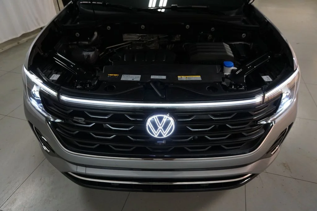 New 2026 Silver Mist Volkswagen 2.0T SEL Premium R-Line image 37