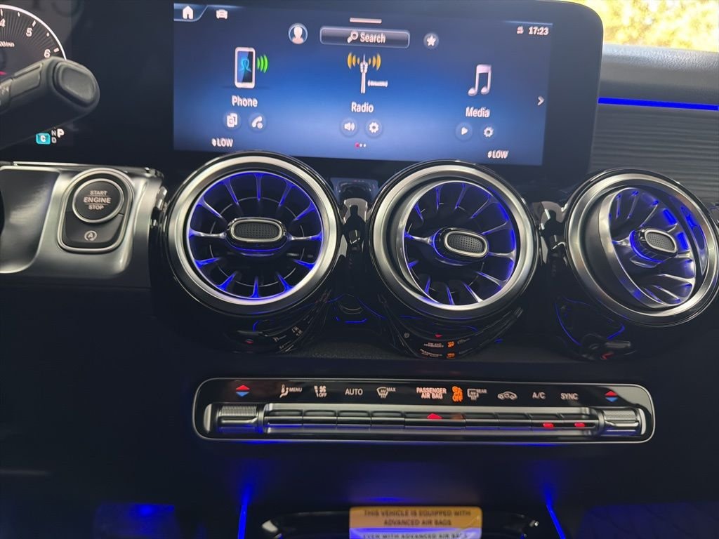 Used 2026  Mercedes-Benz GLB 250 image 35