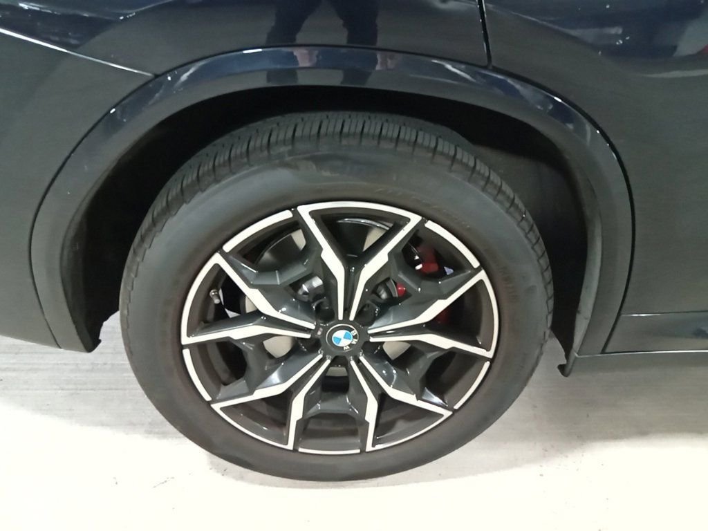 Used 2023 Carbon Black Metallic BMW M40i image 15