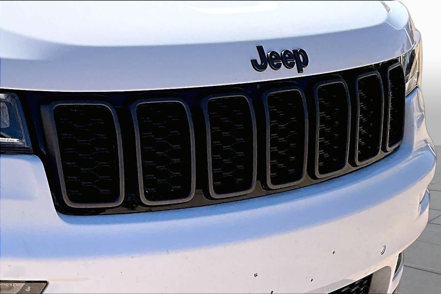 Used 2020 Bright White Clearcoat Jeep High Altitude image 25