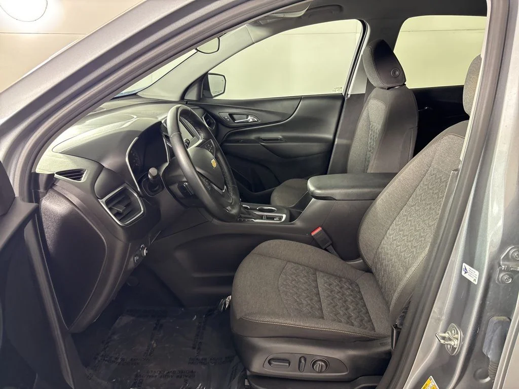 Used 2024 Gray Chevrolet LT image 29