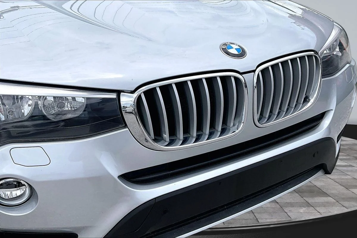 Used 2017 Silver BMW xDrive28i image 35