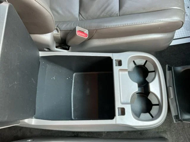 Used 2012 White Honda EX-L image 30