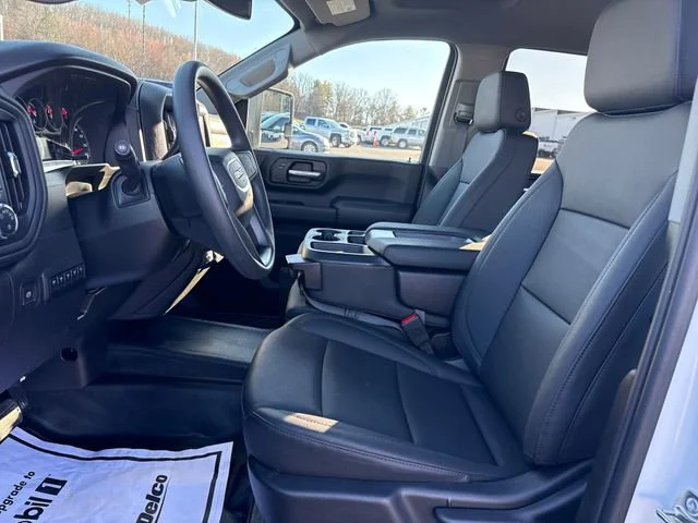2026 GMC Sierra 3500 Chassis Cab Pro - Photo 9