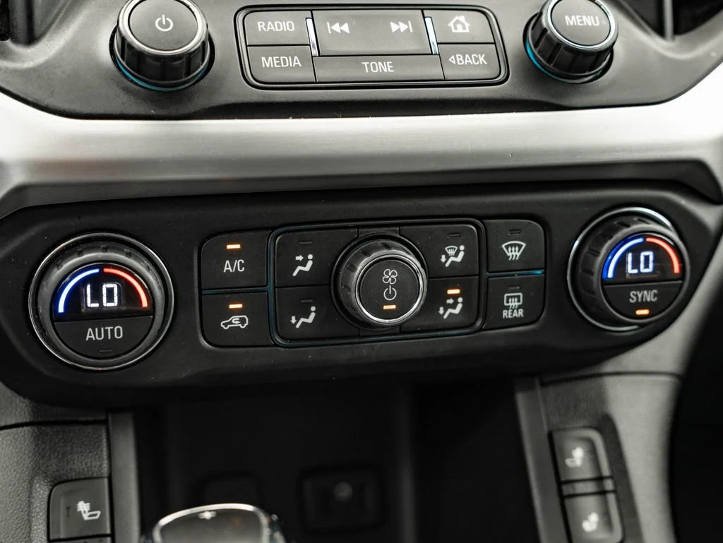 Used 2019 White Frost Tricoat GMC SLT-1 image 37