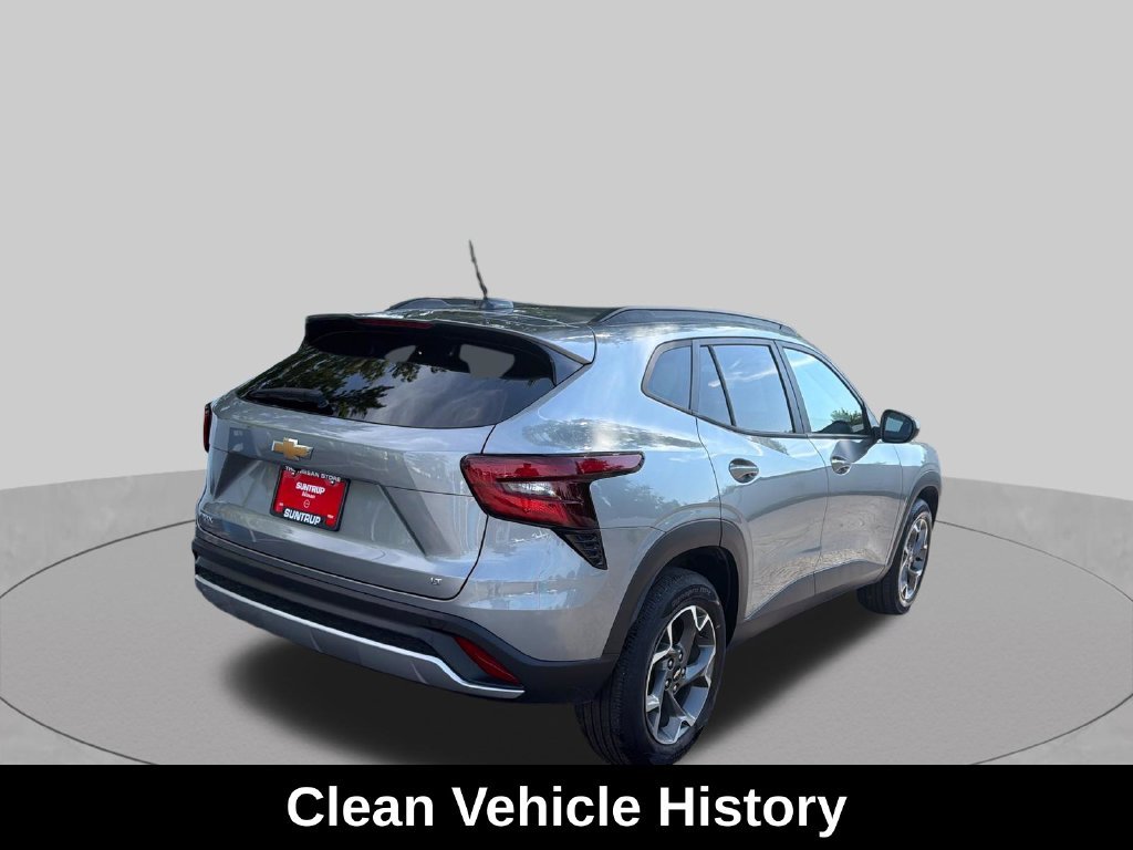 Used 2024 Gray Chevrolet LT image 6