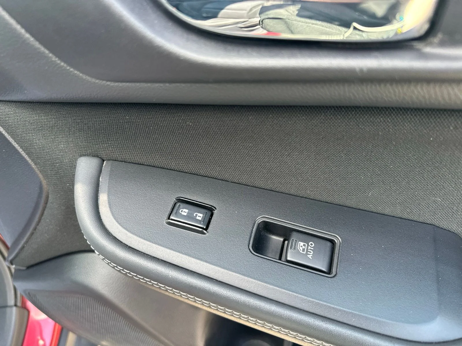 Used 2018 Red Subaru 2.5i Premium image 38