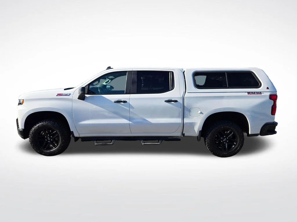 Used 2019 White Chevrolet LT Trail Boss image 9