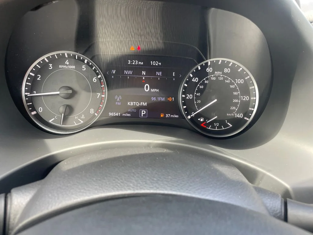 Certified Used 2022 Gray Nissan SL image 12