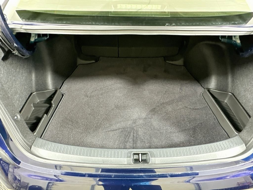 Used 2026  Toyota LE image 25