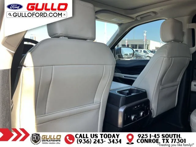 Certified Used 2019 Blue Metallic Ford Platinum image 16