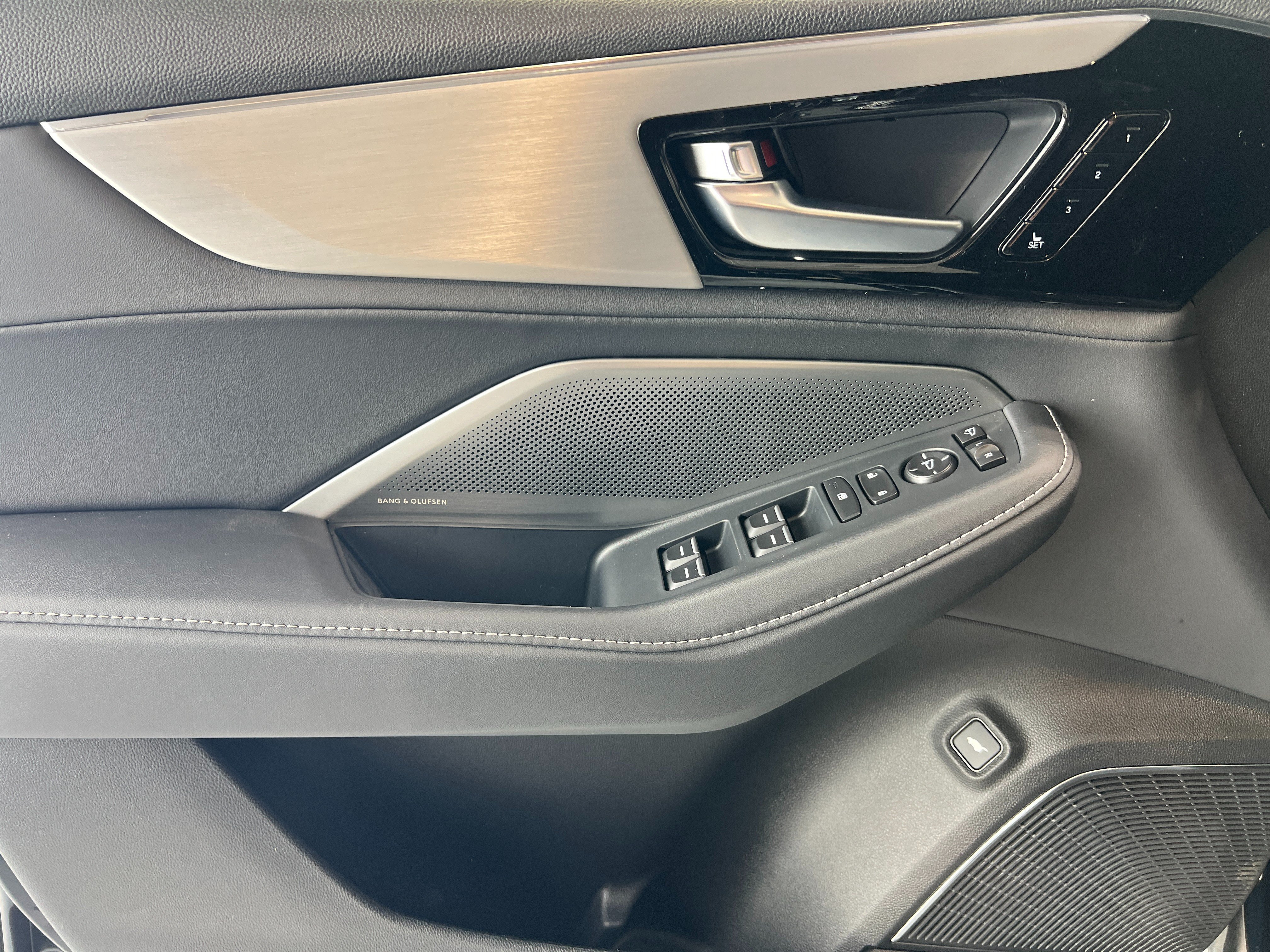 New 2026 Solar Silver Metallic Acura w/Technology Package image 16
