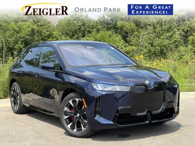 2026 BMW iX xDrive60's photo
