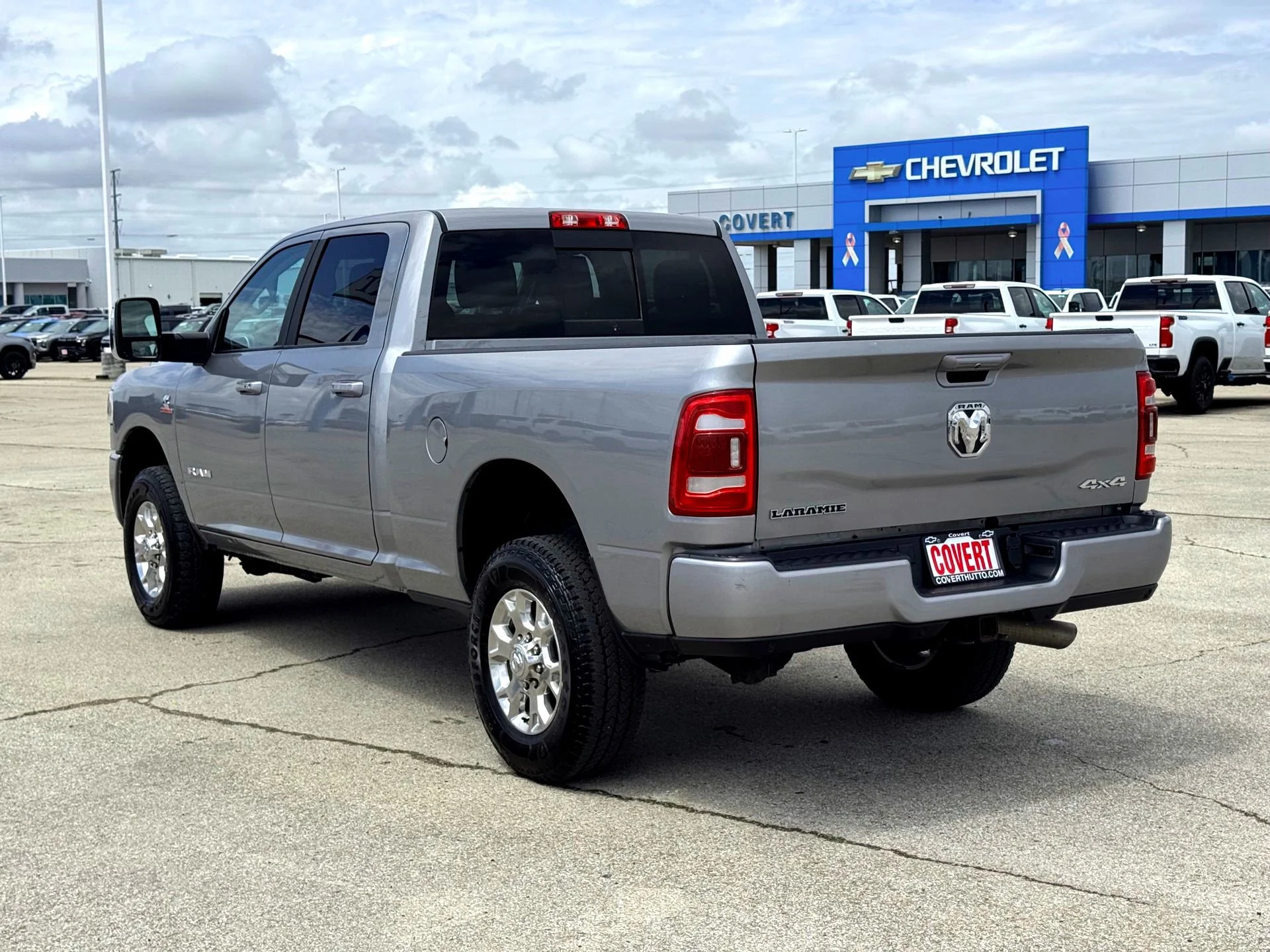 Used 2024  Ram Laramie image 9