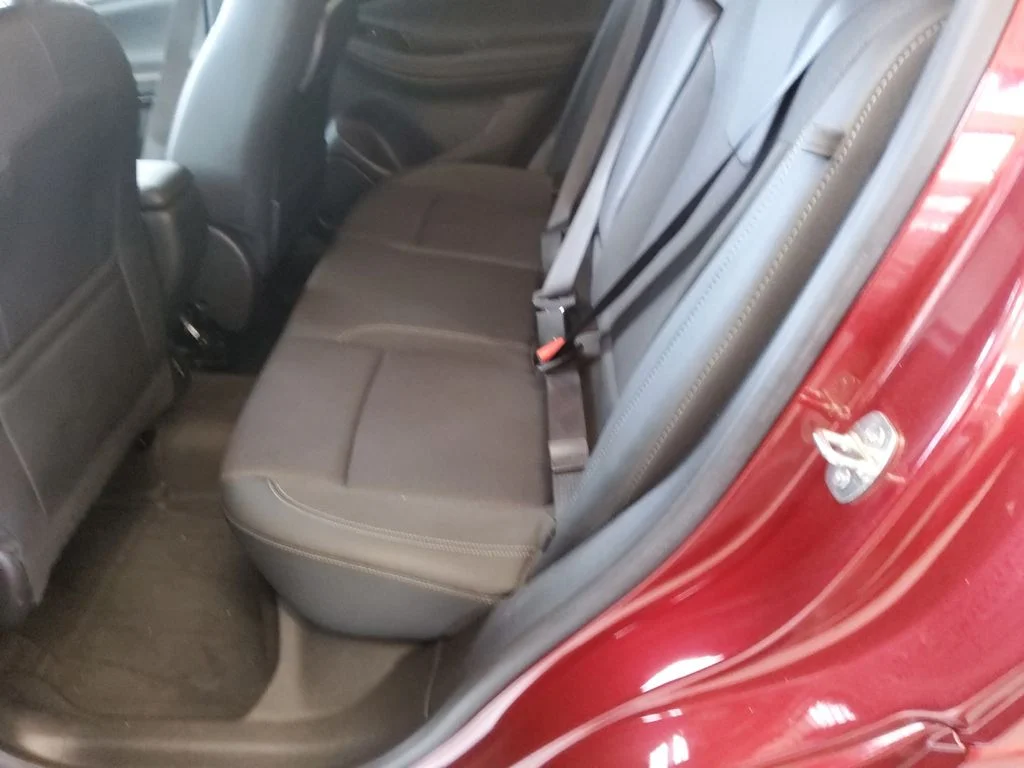 Used 2023 Red Buick Select image 19