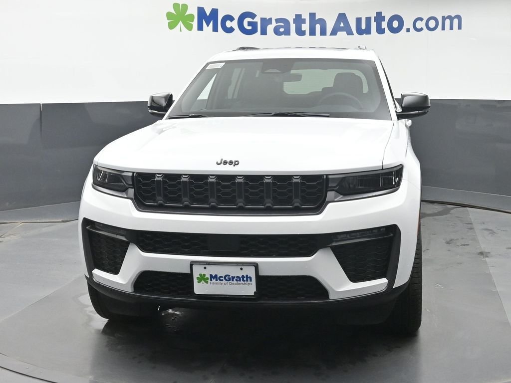 New 2026 Bright White Clear-Coat Exterior Paint Jeep Limited image 6