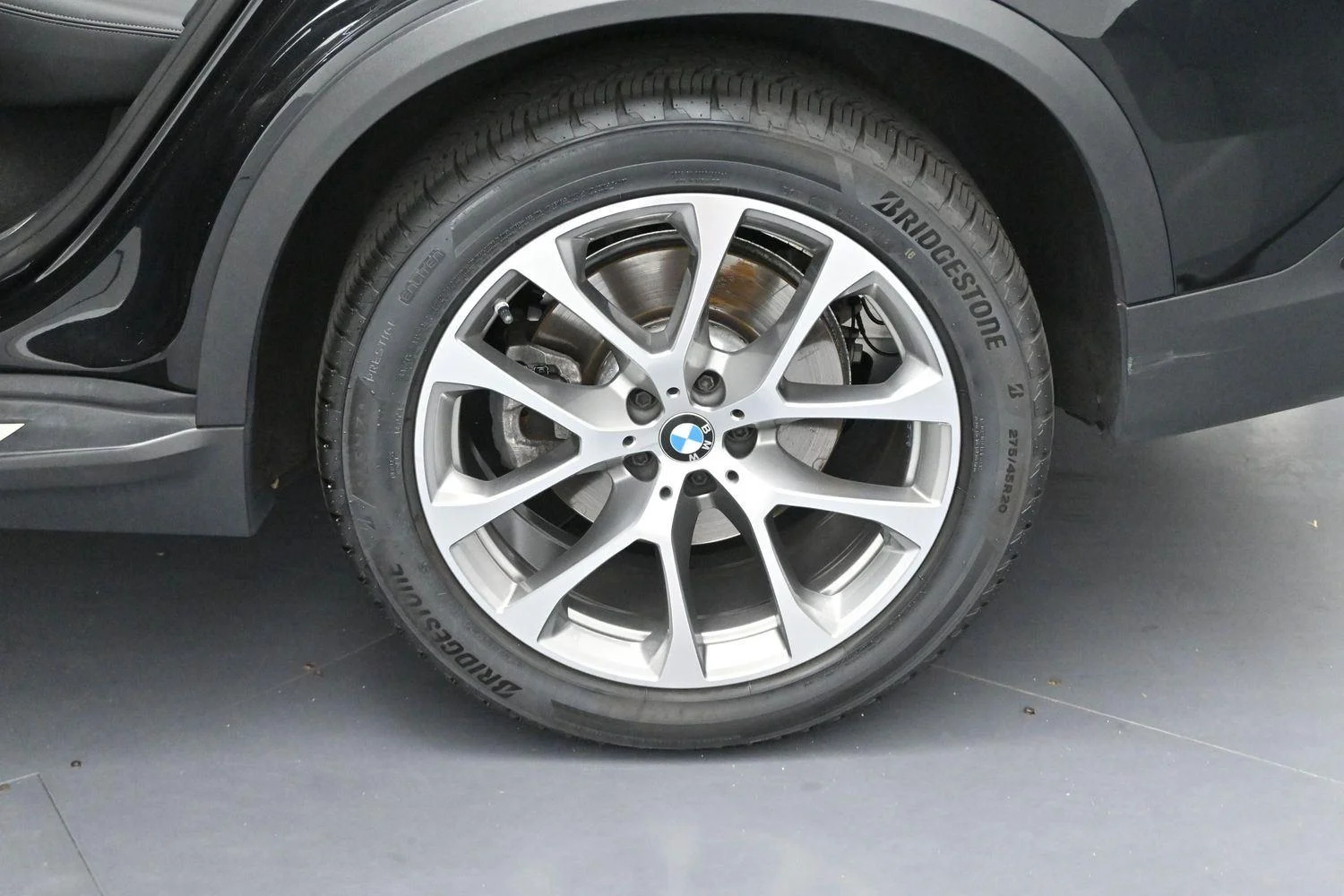 Used 2024 Carbon Black Metallic BMW xDrive40i image 39