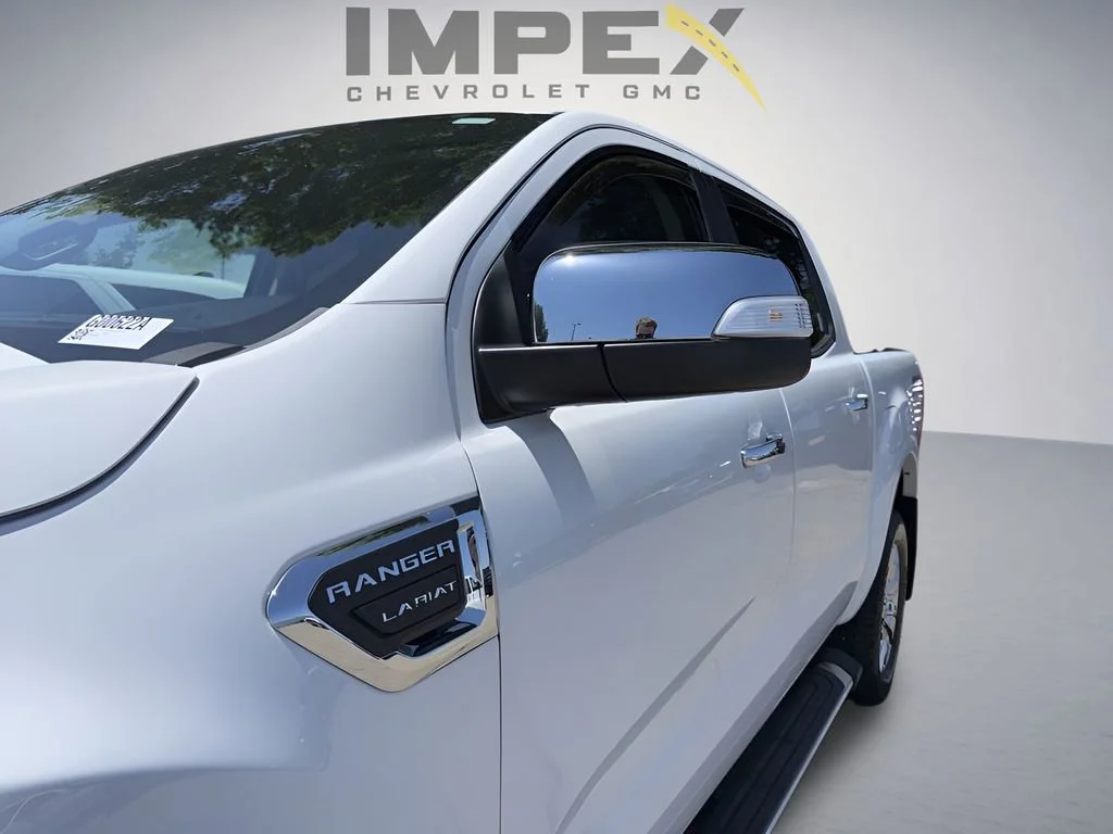 Used 2019  Ford XL image 27