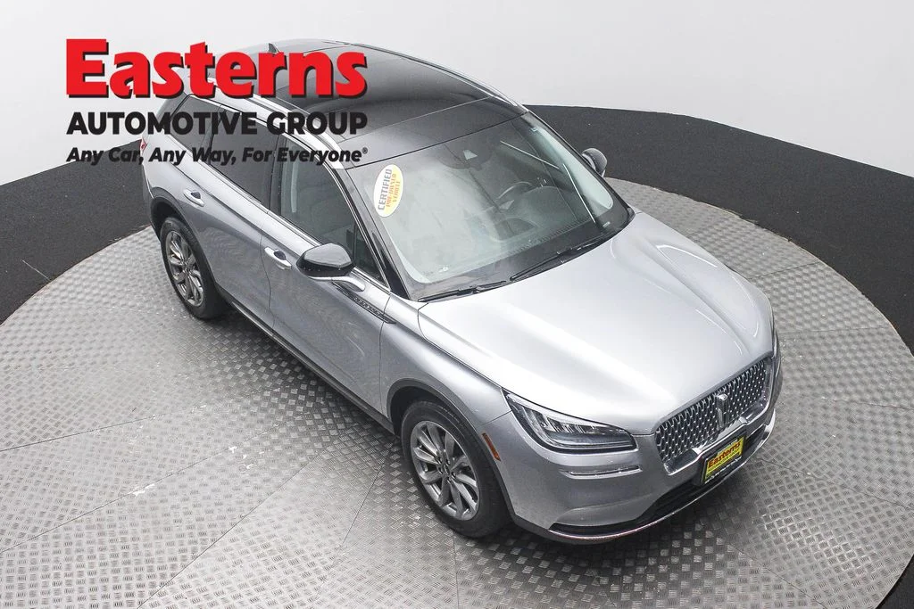 Used 2022 Silver Lincoln Standard image 3