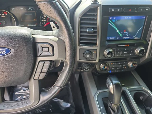 Used 2020  Ford Raptor image 25