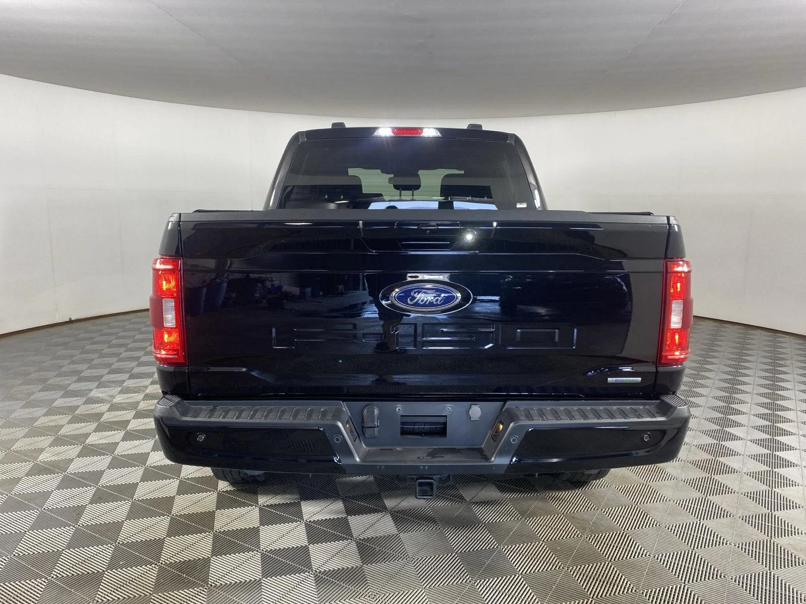 Used 2023 Agate Black Ford XLT image 16