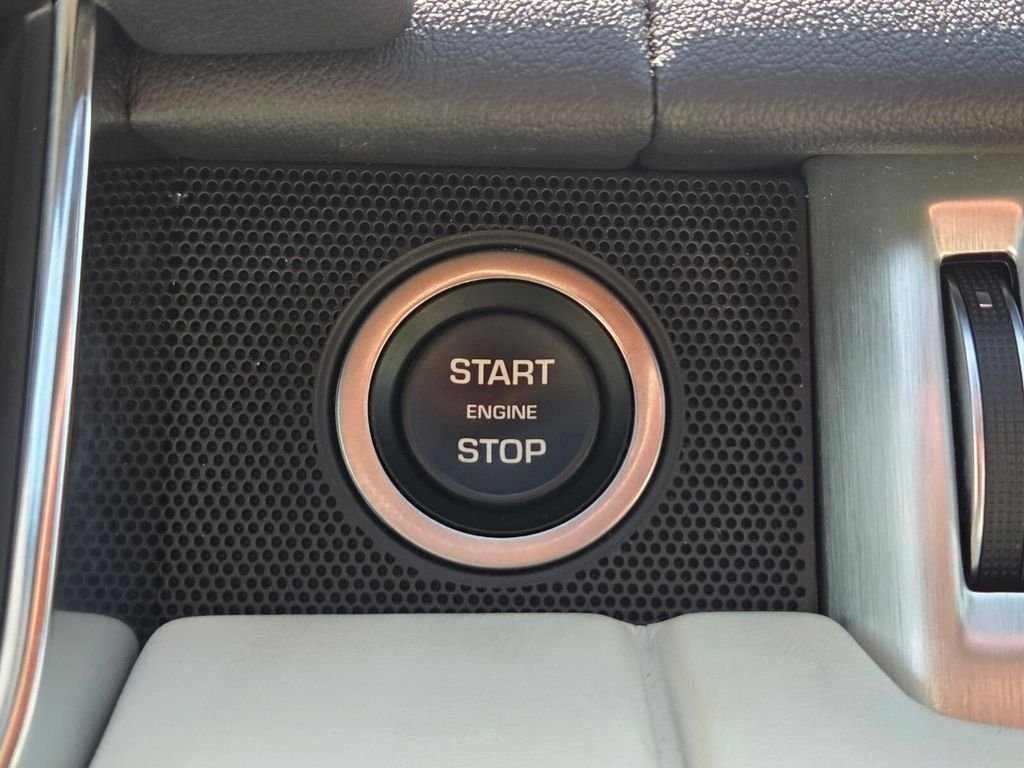 Used 2022  Land Rover Westminster image 49