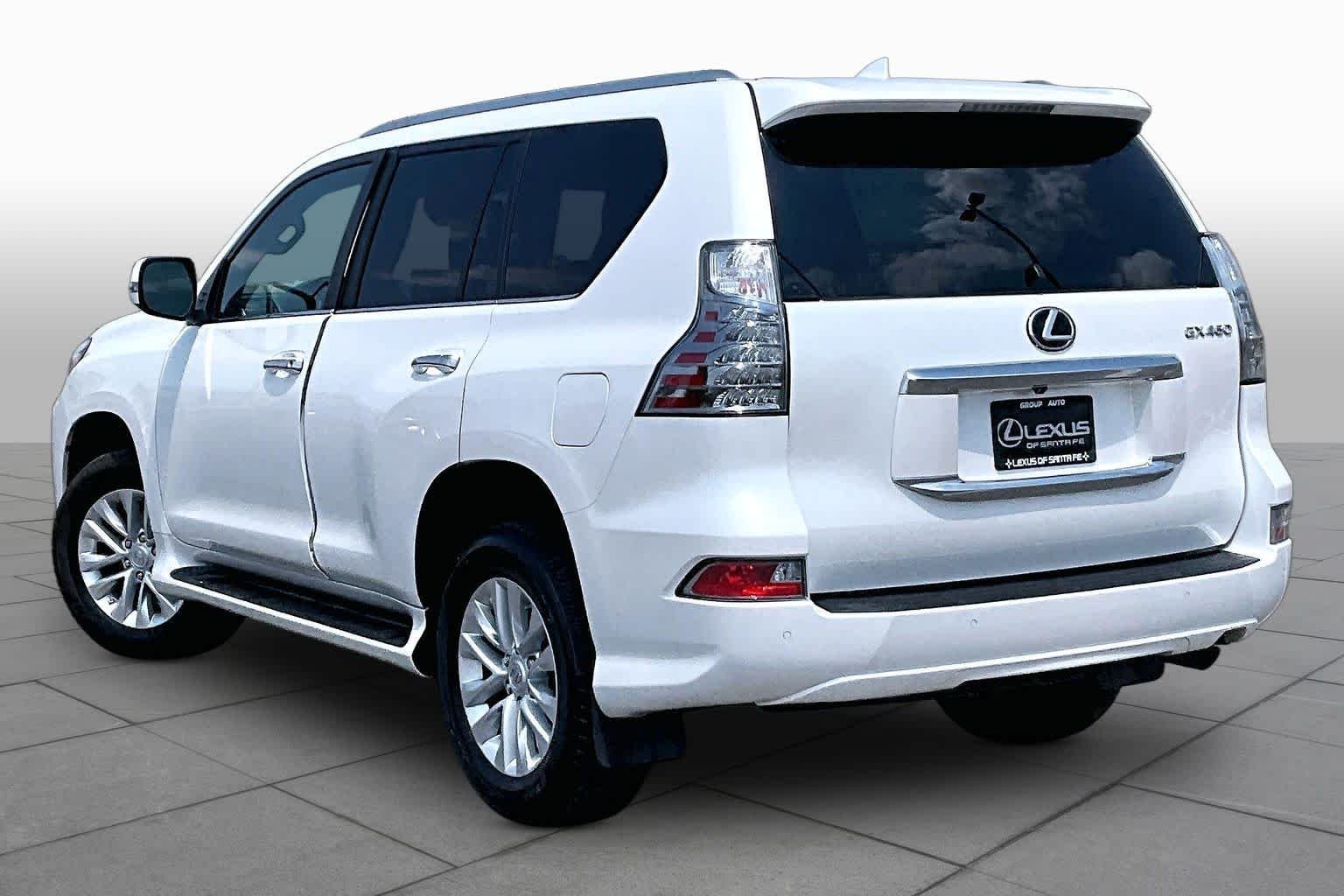Used 2023 Eminent White Pearl Lexus Premium image 11