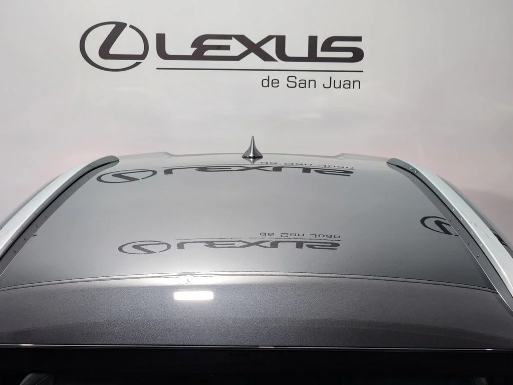 New 2026  Lexus 300h image 7