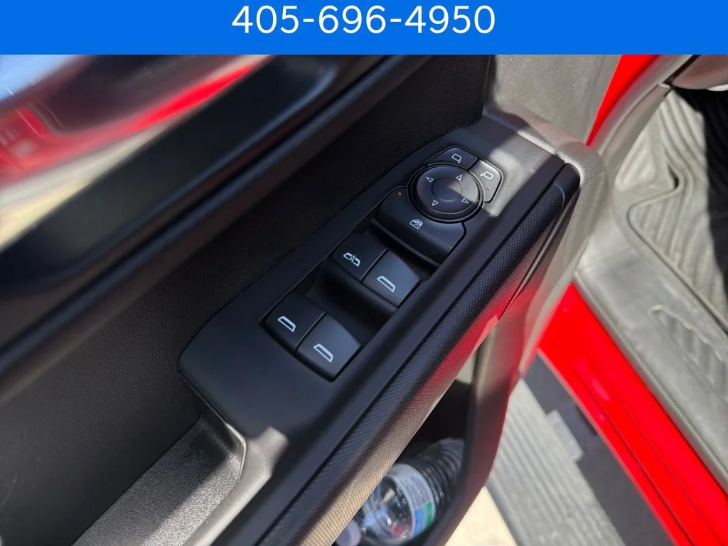 Pre-Owned 2025 Chevrolet Silverado 1500 Custom