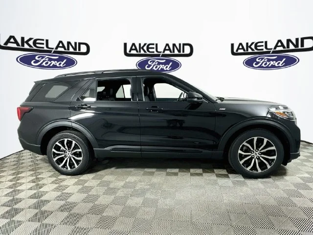 New 2026 Ford Explorer ST-Line