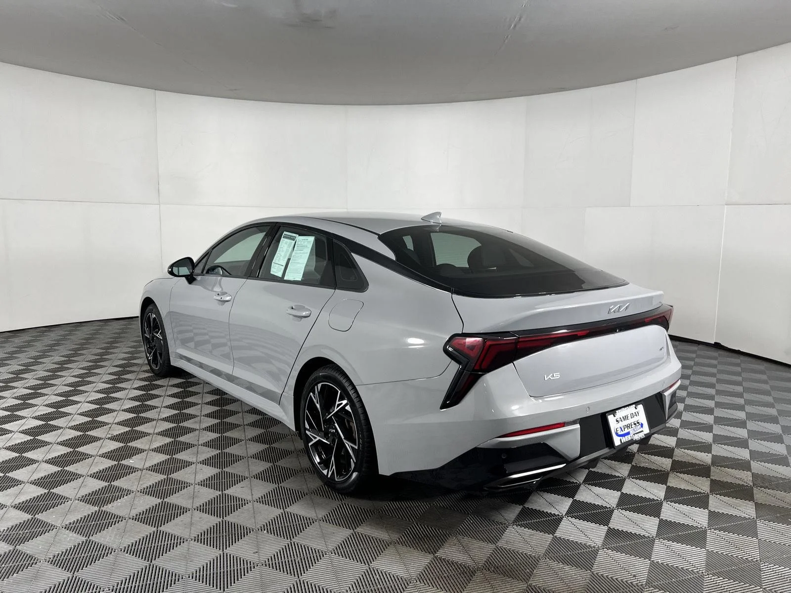 Certified Used 2025 Wolf Gray Kia GT-Line image 43