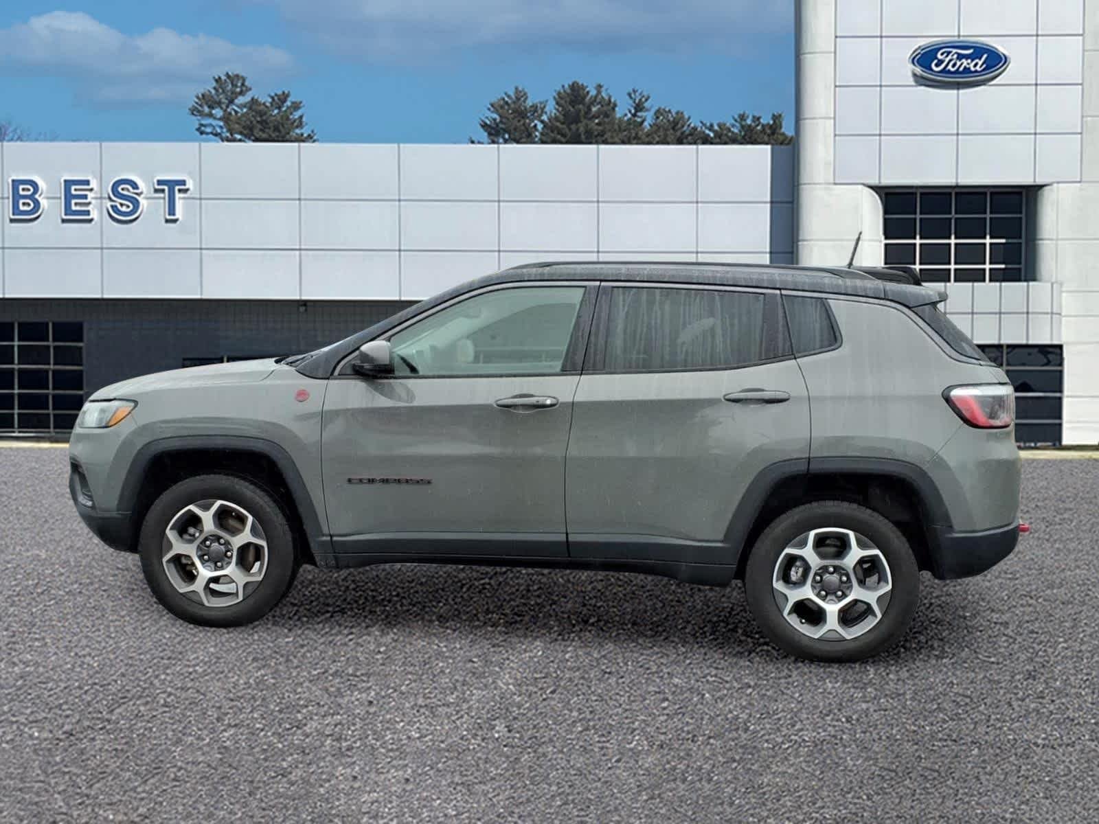 Used 2022 Sting-Gray Clearcoat Jeep Trailhawk image 2