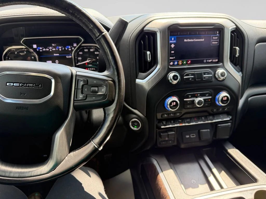 Used 2020 Silver GMC Denali image 12