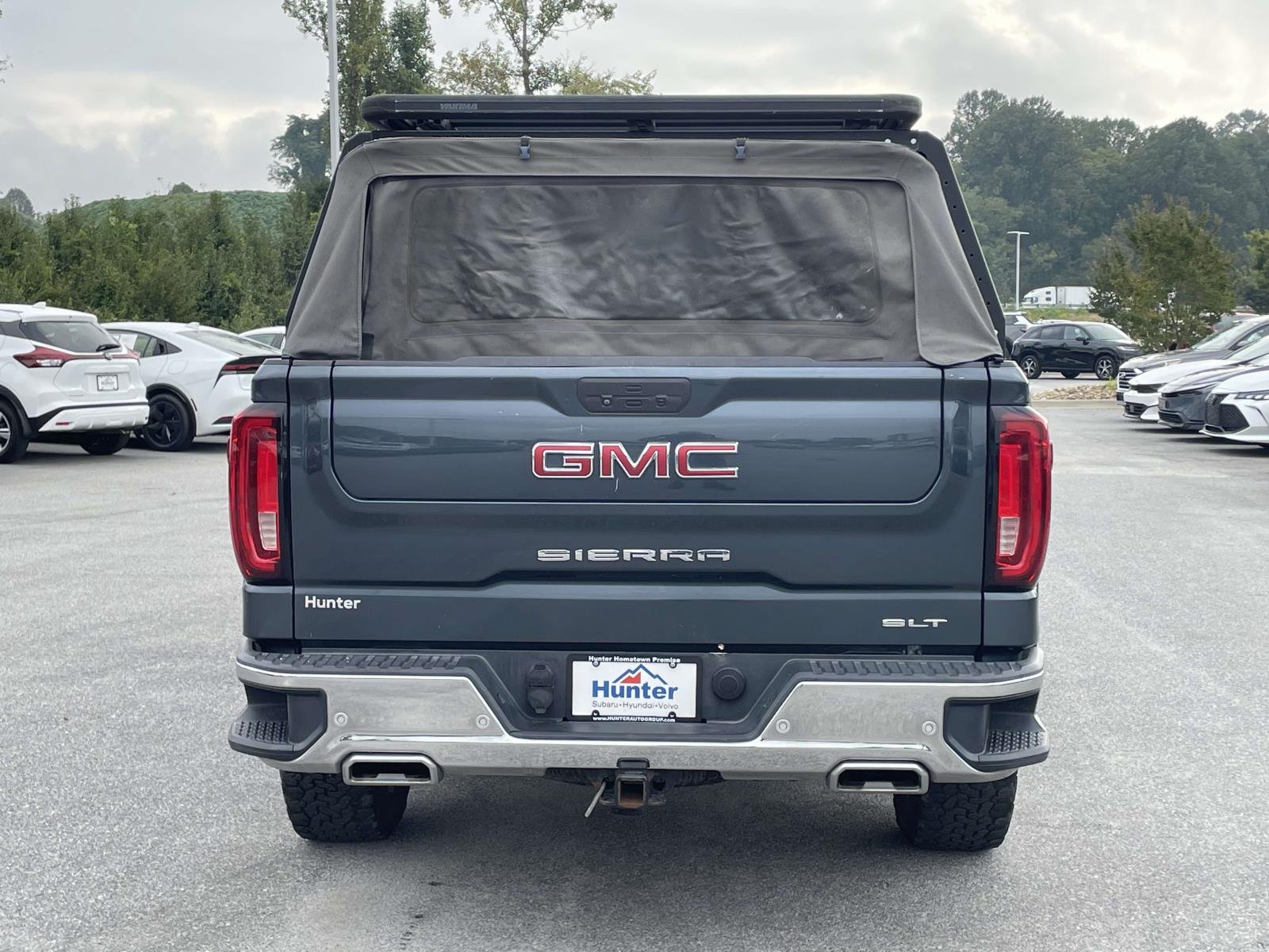 Used 2020 Dark Sky Metallic GMC SLT image 29