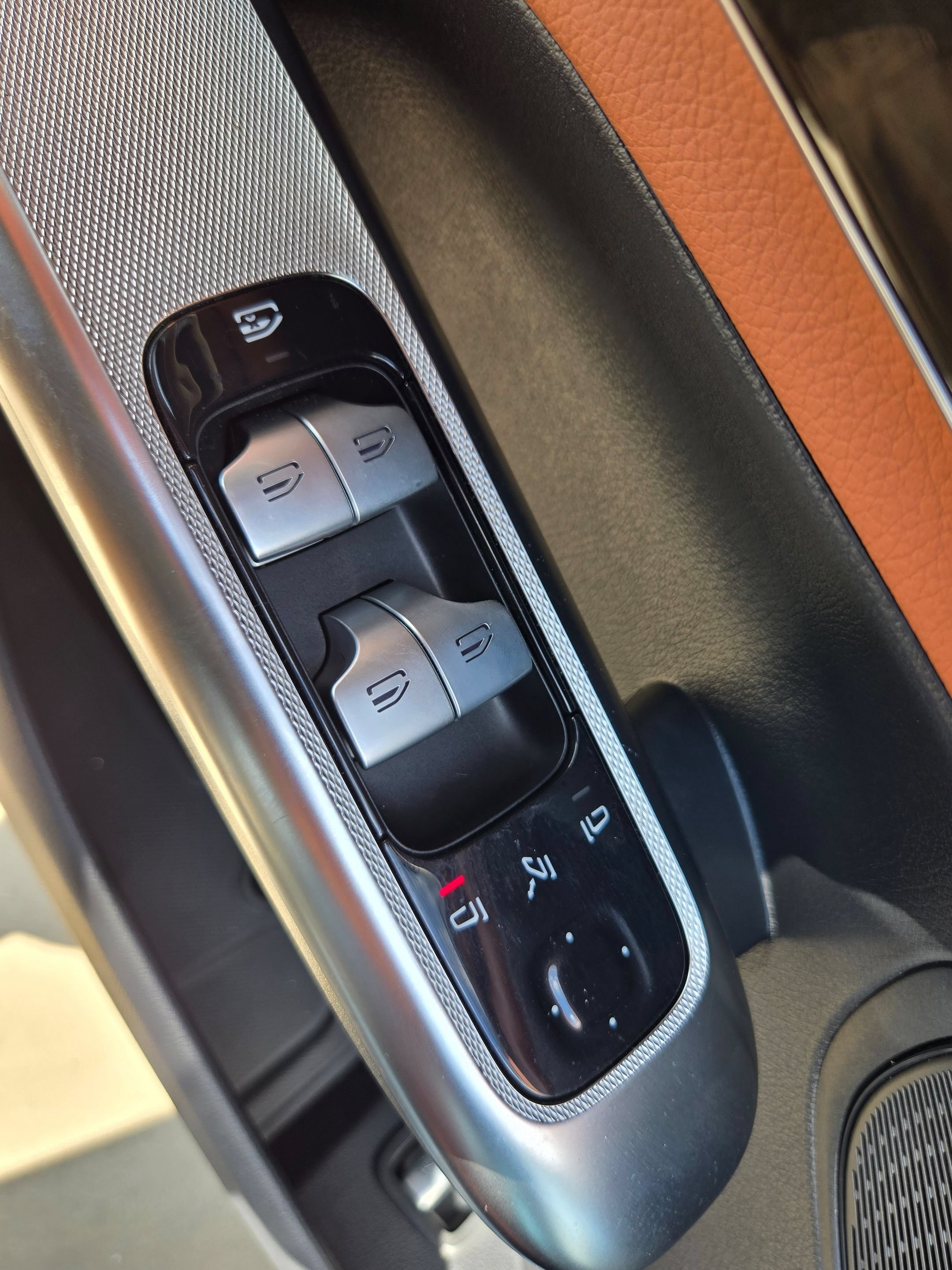 2025 Mercedes-Benz GLC Base - Photo 19