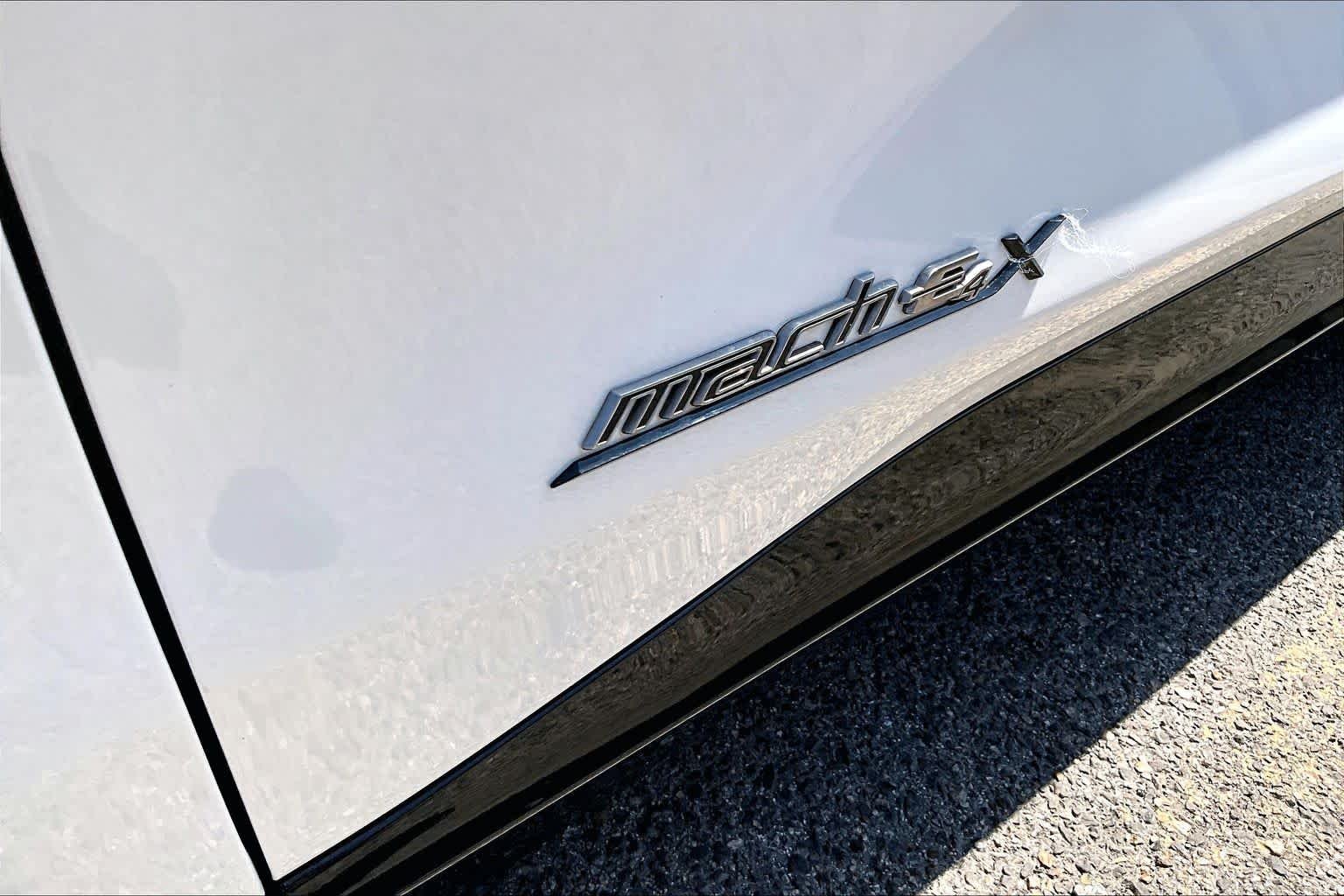 Used 2023 Star White Metallic Tri-Coat Ford Premium image 9