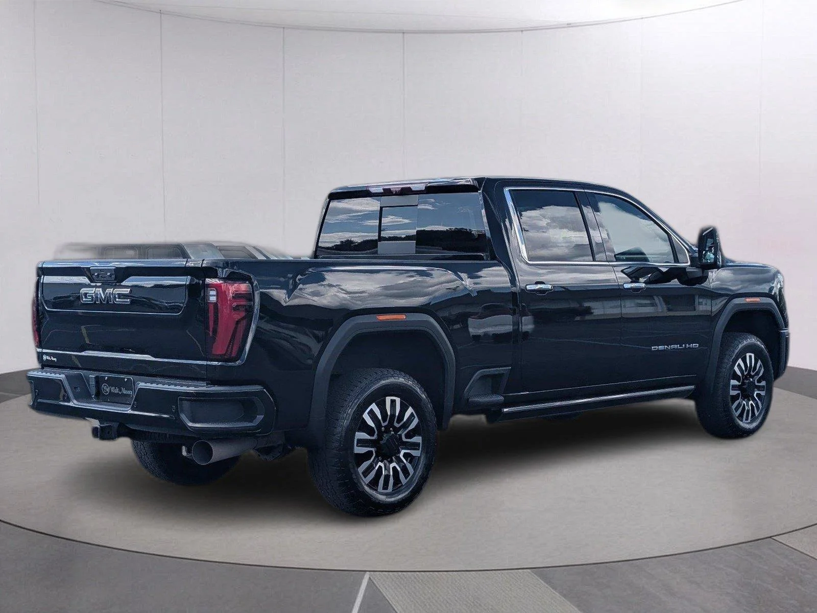 Certified Used 2024 Onyx Black GMC Denali Ultimate image 7