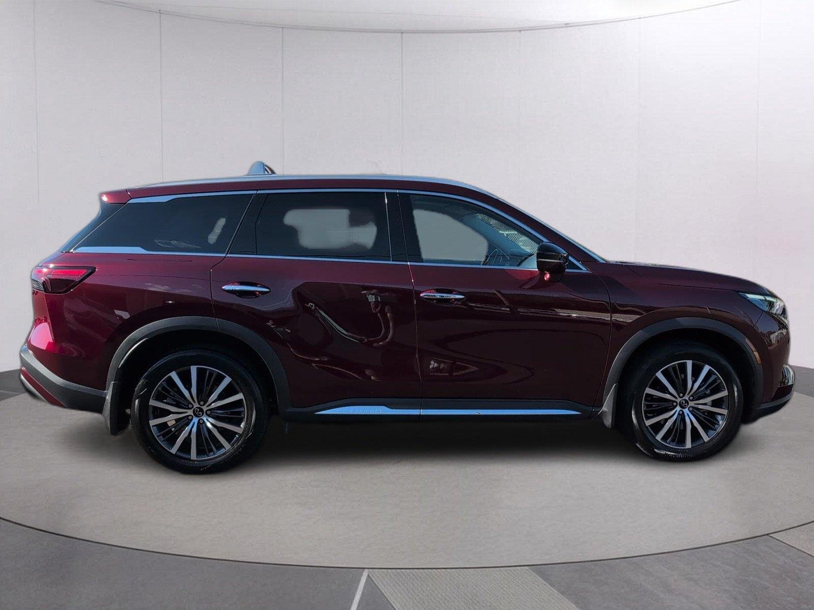 Used 2023 Deep Bordeaux INFINITI SENSORY image 6