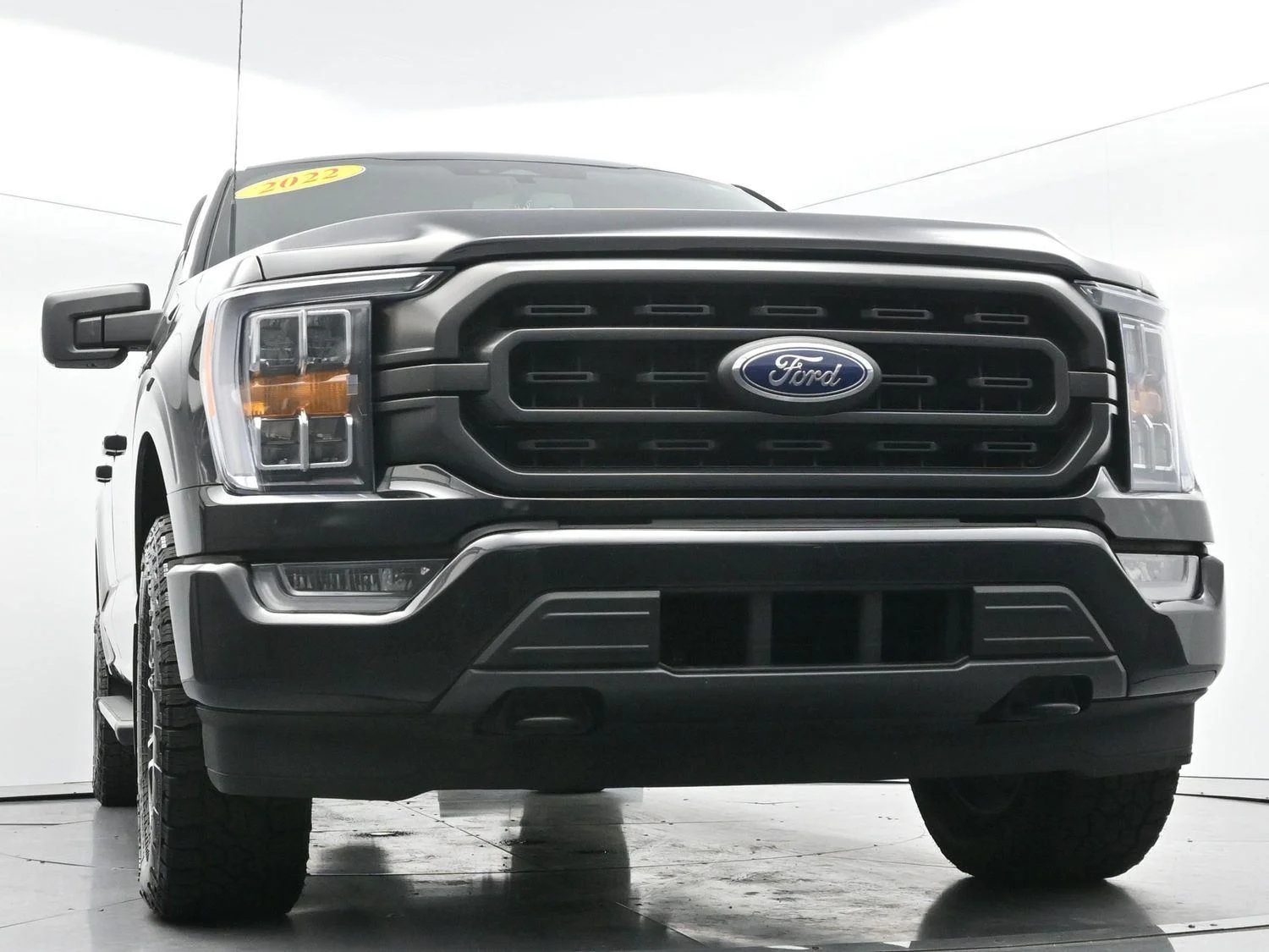 Used 2022 Agate Black Ford XLT image 51